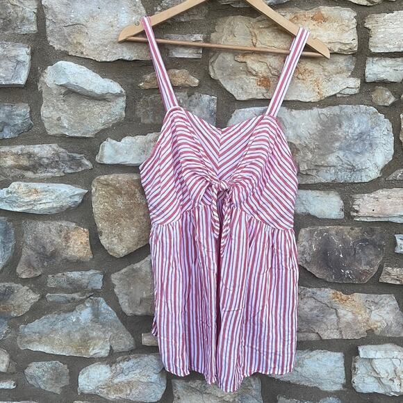 Isabel Maternity by Ingrid red & white flowy blouse size large - Picture 6 of 8